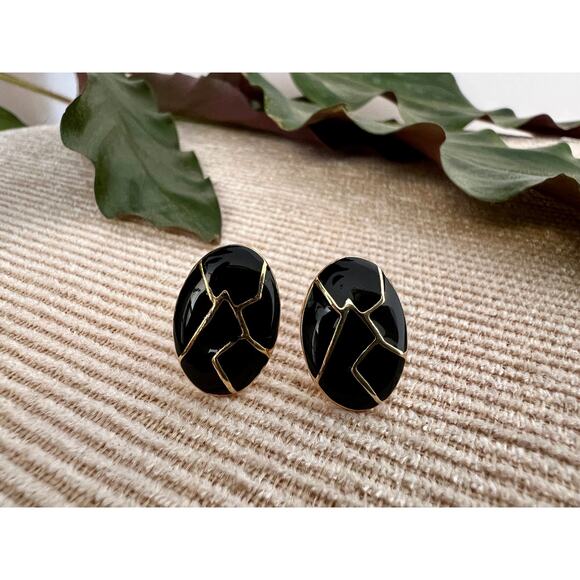 Vintage Mod Black & Gold Geometric Earrings, Clip-on Costume Earrings - Picture 1 of 7
